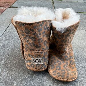 UGG Baby Infant Toddler Boots 4/5 Cassie Leopard Suede Shearling Fur Lined